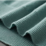 Warme herentrui met V-hals