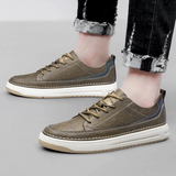 Klassieke leren herensneakers