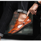 Klassieke leren herensandalen