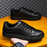 Elegante leren herensneakers in ingetogen stijl