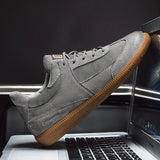 Sobere leren vrijetijdssneakers voor heren