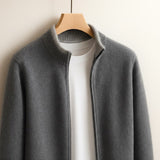 Elegant zachtgebreid herenvest