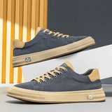 Lichte nette herenschoenen van stof