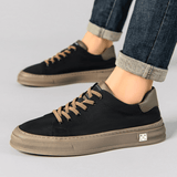 Lichte nette herenschoenen van stof